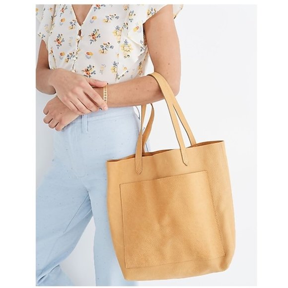 Madewell Handbags - Madewell The Medium Transport Tote